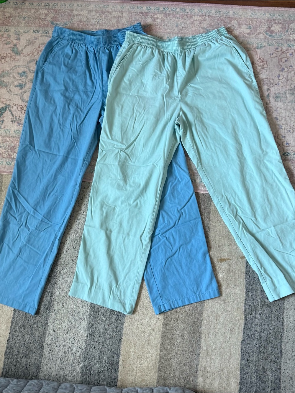 Women’s straight leg scrub pants elastic-waist Light Blue/Aqua 2 pairs Large